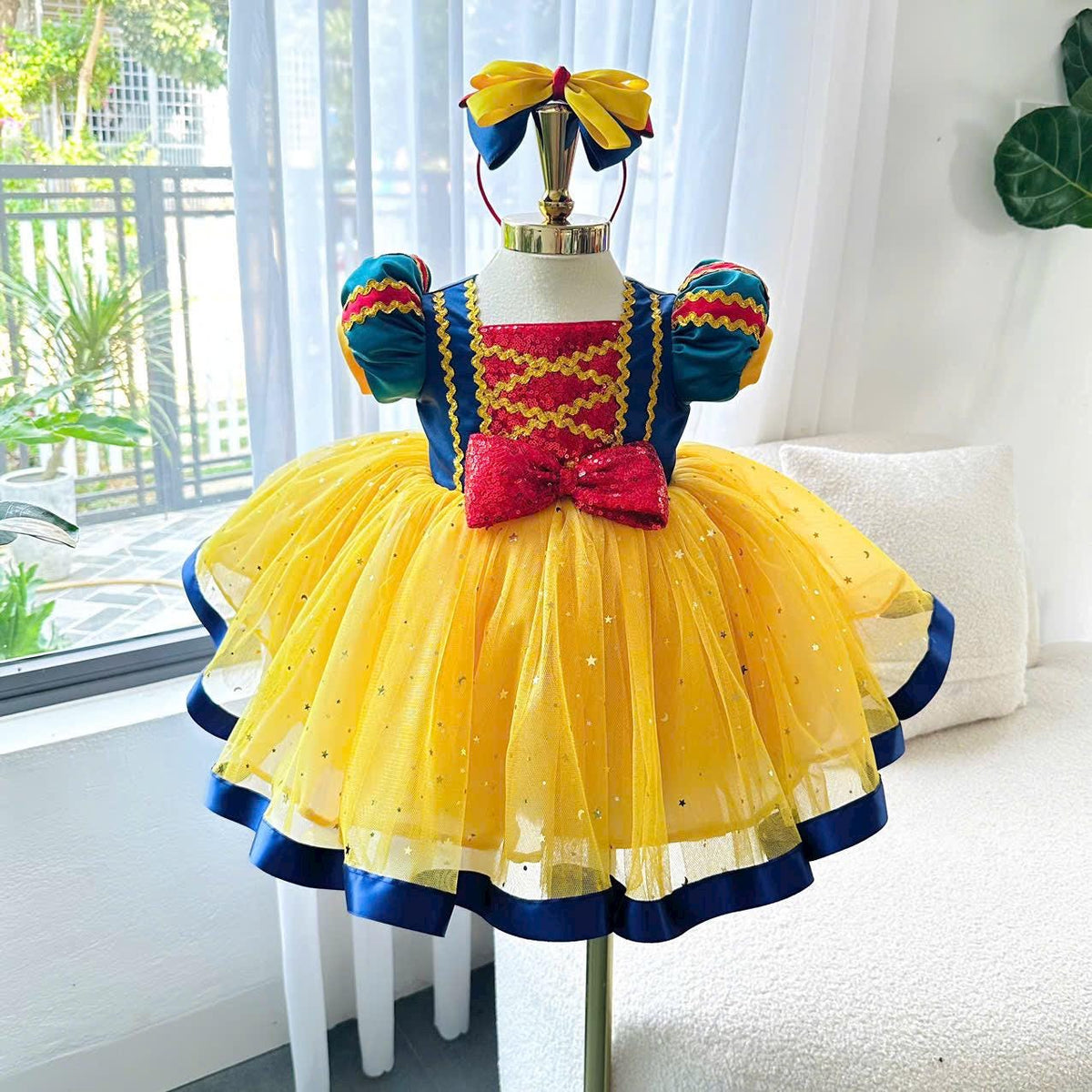 Snow White Princess Dress: Toddler Birthday Costume with Headband