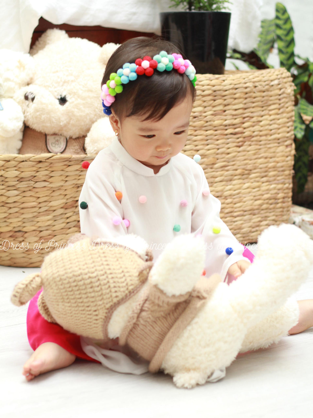 Kids White Ao Dai Dress: Vietnamese Lunar New Year Outfit