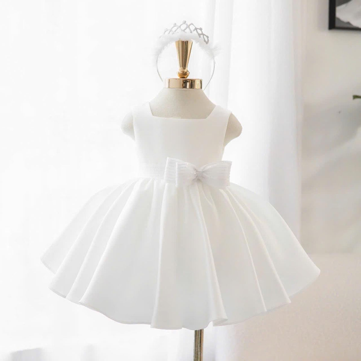 White Flower Girl Dress: Sleeveless Party Gown with Bow & Headband