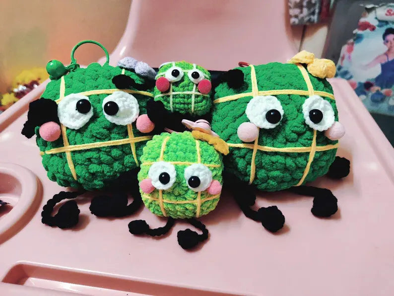 Crochet Banh Chung Keychain: Vietnamese Lunar New Year Plushie